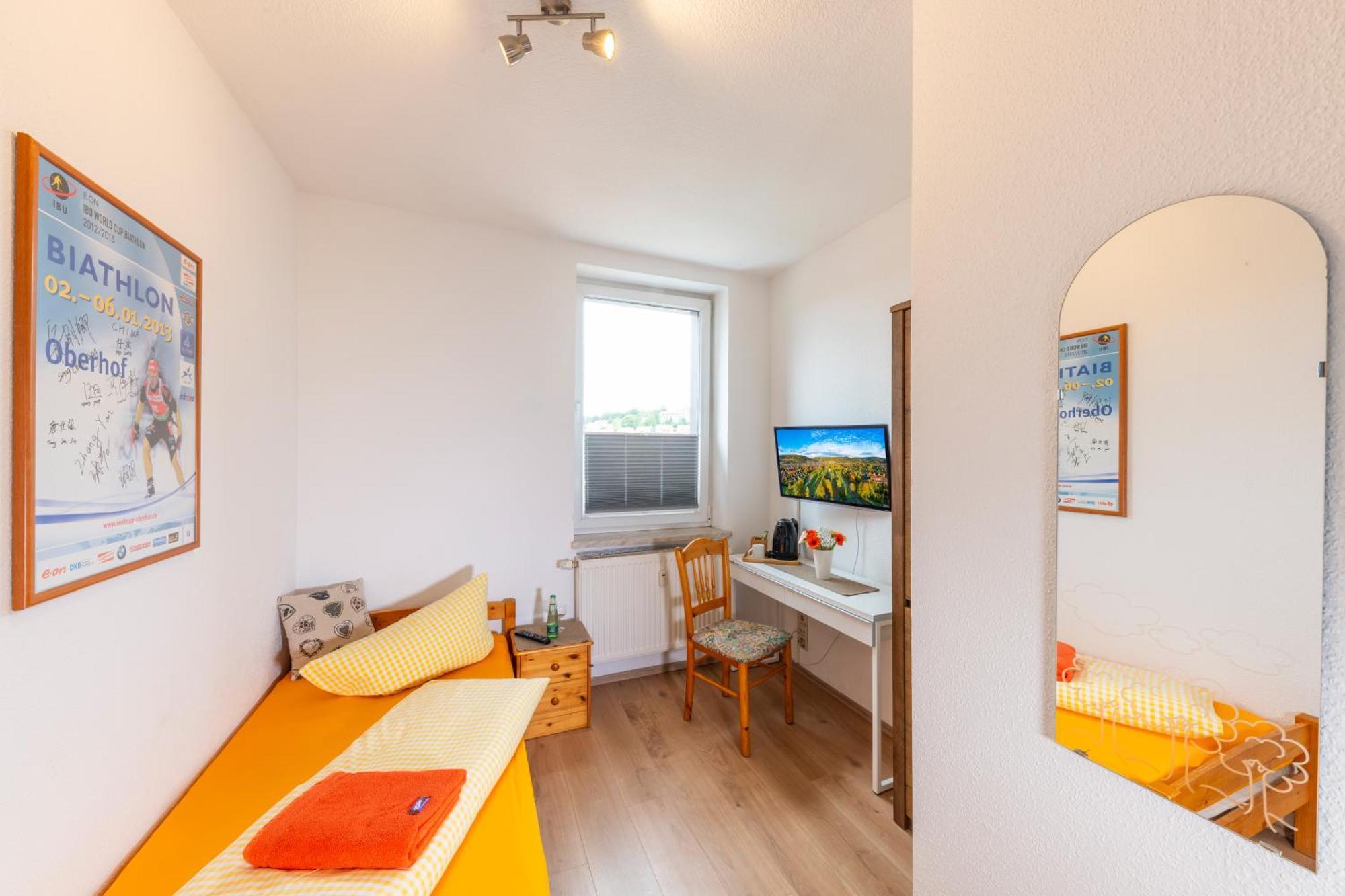 Pension Zum Schotten Zella-Mehlis Buitenkant foto